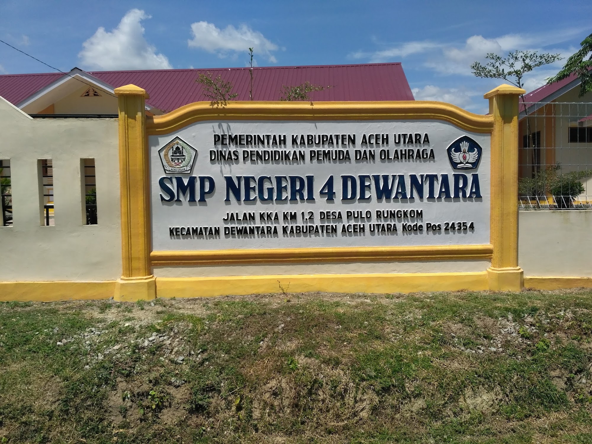 smp negeri 4 dewantara