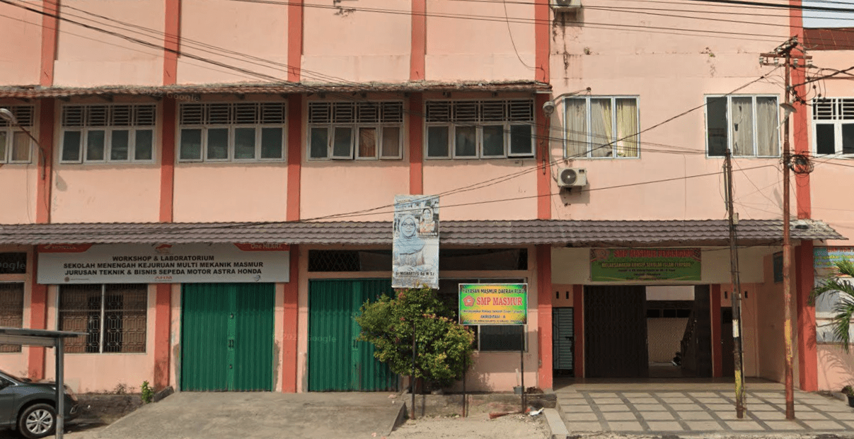 SMP Masmur