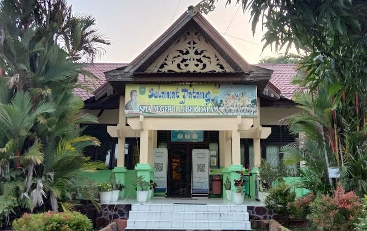 sman-1-lubuk-dalam